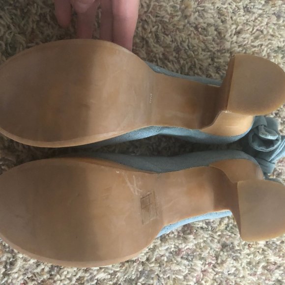 Fun Jean Material and Wood Sandal - Picture 4 of 7